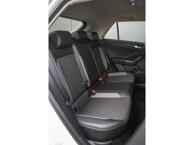 Volkswagen T-Roc Goal Edition 2025 Benzine 11