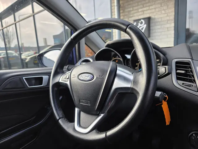 Ford Fiesta 1.25 | Trekhaak| Airco | 2015 Benzine 7