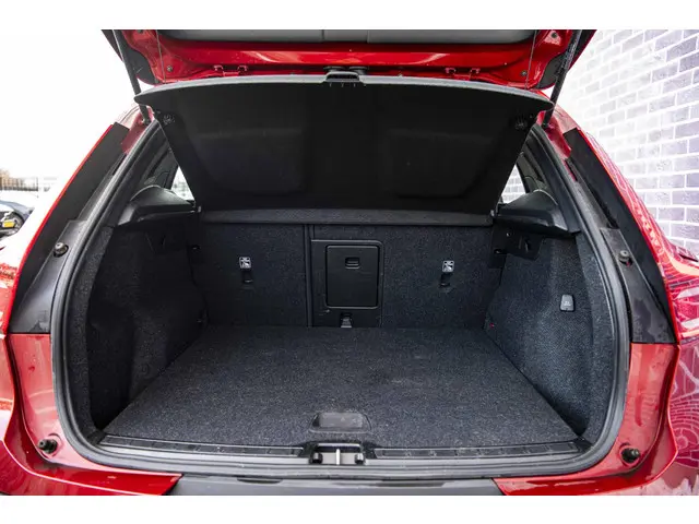 Volvo XC40 1.5 T2 Momentum 2022 Benzine 25