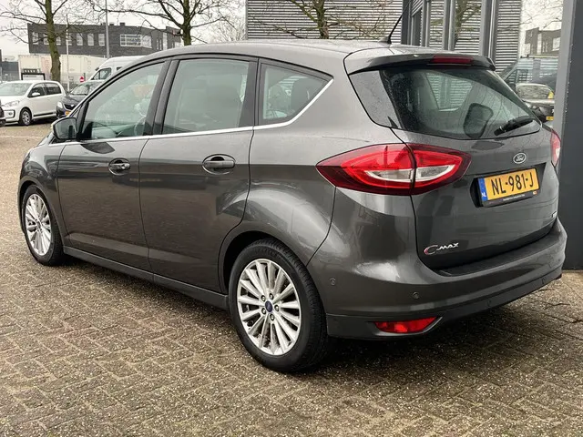 Ford C-MAX 1.0 Titanium 2017 Benzine 2