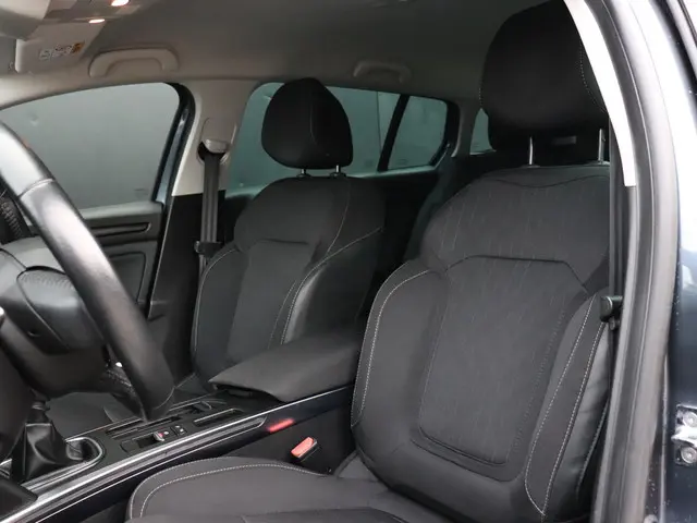 Renault Mégane Estate 1.3 TCe Limited 2019 Benzine 11