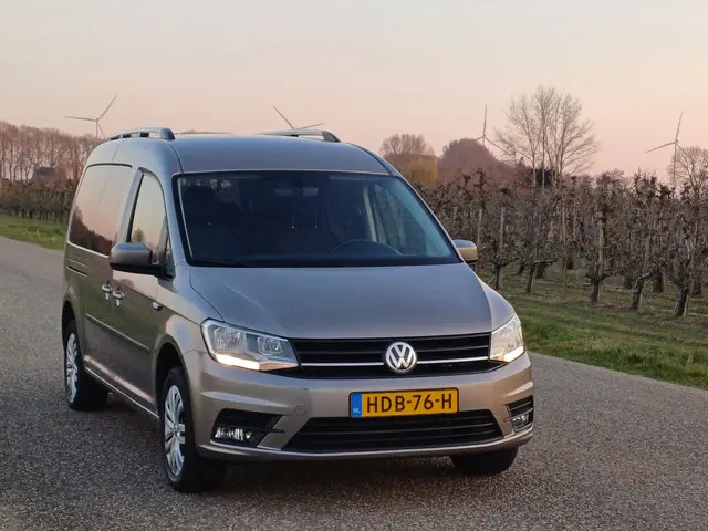 Volkswagen Caddy Maxi 1.4 TSI Trendline 5p 2019 Benzine 5
