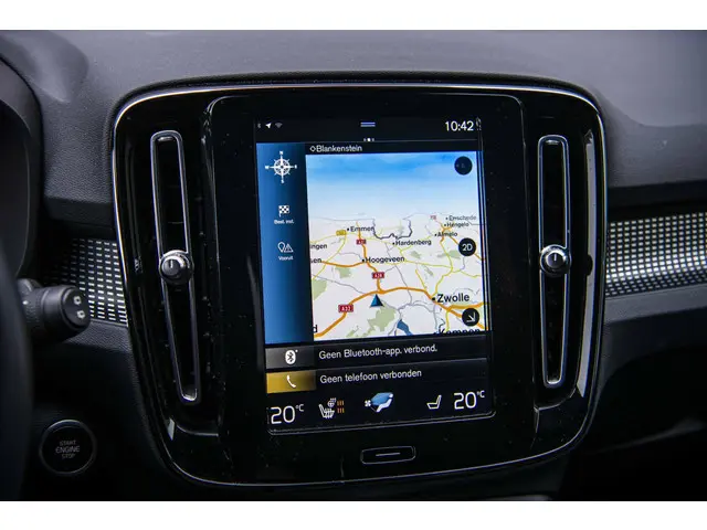 Volvo XC40 1.5 T2 R-Design 2021 Benzine 17