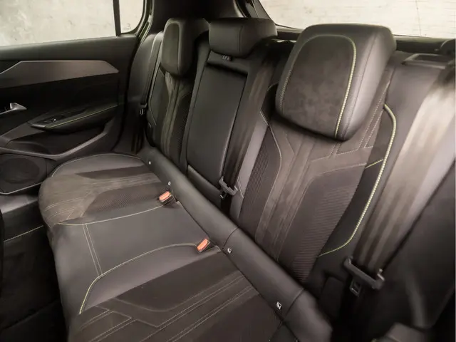 Peugeot 308 1.2 PureTech GT Sport 2022 Benzine 14