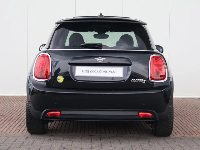 MINI Electric Mini MINI Yours 33 kWh 2023 Elektrisch 7