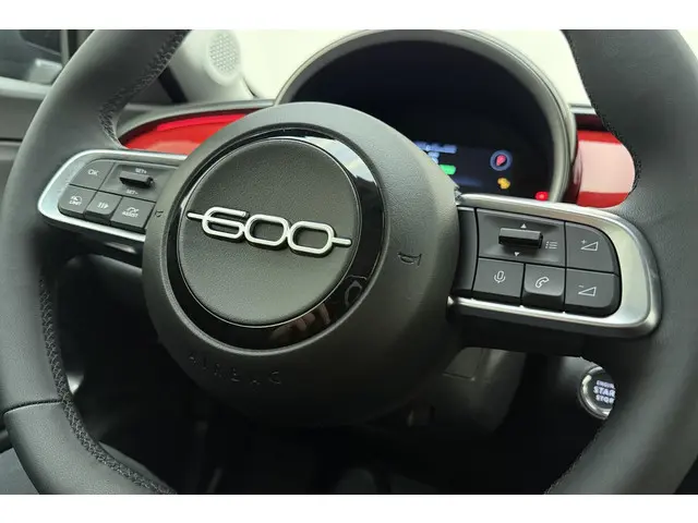 Fiat 600e RED 54 kWh 2025 Elektrisch 22