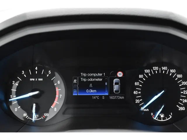 Ford Galaxy 1.5 Trend 2015 Benzine 16