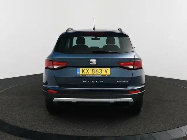SEAT Ateca 1.0 EcoTSI Style blauw 2017 Benzine 30