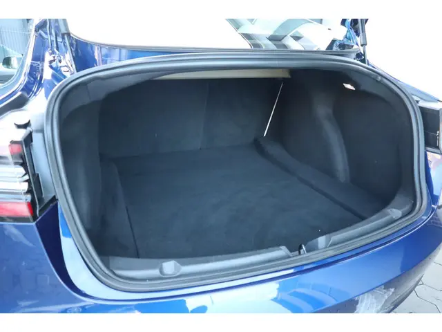 Tesla Model 3 Performance AWD 75 kWh 2019 Elektrisch 19