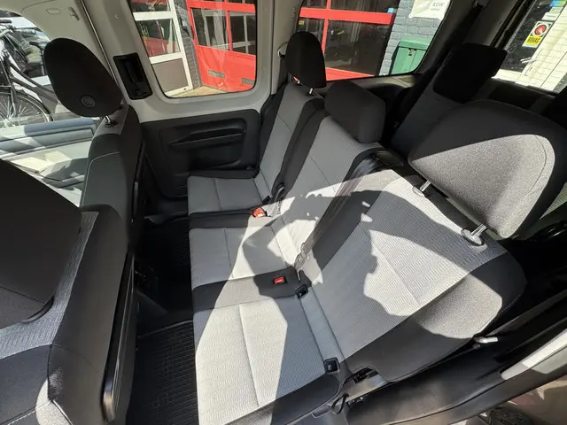 Volkswagen Caddy 1.4 TSI Trendline 7p 2019 Benzine 22