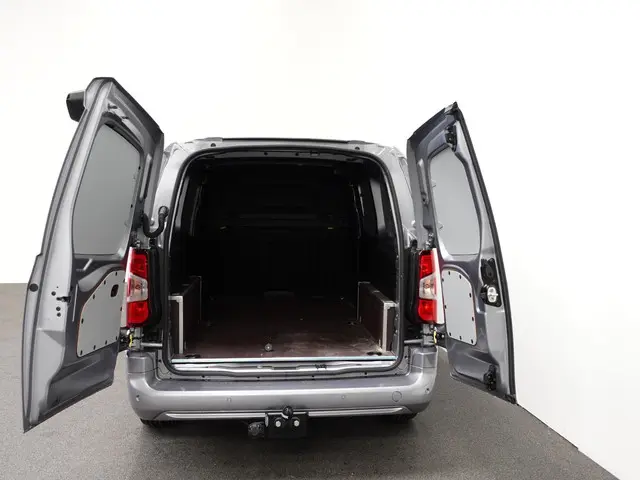 Opel Combo 1.5 BlueHDi 130 S&S L2 2024 Diesel 7