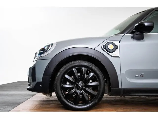 MINI Countryman Cooper S E ALL4 2022 Hybride Benzine 8