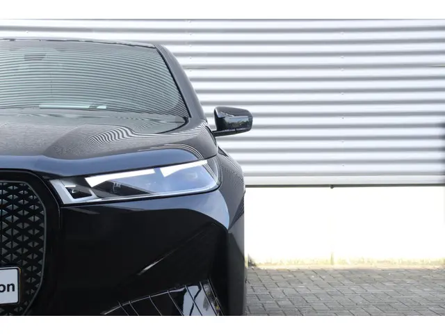 BMW iX M60 2023 Elektrisch 41