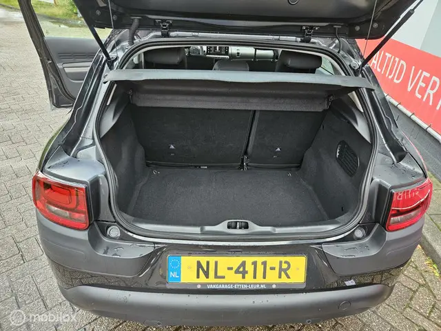 Citroën C4 Cactus 1.2 PureTech Shine 2017 Benzine 13