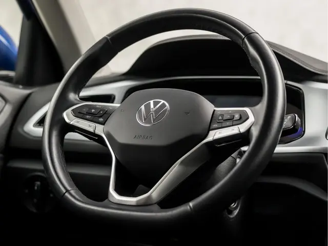 Volkswagen T-Roc 1.5 TSI Life Sport 2023 Benzine 18