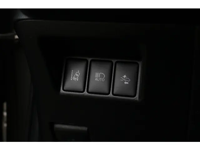 Toyota Yaris 1.5 Hybrid Executive 2017 Hybride Benzine 17