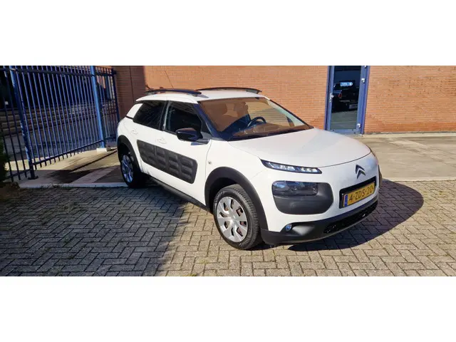 Citroën C4 Cactus 1.2 VTi Feel 2015 Benzine 4