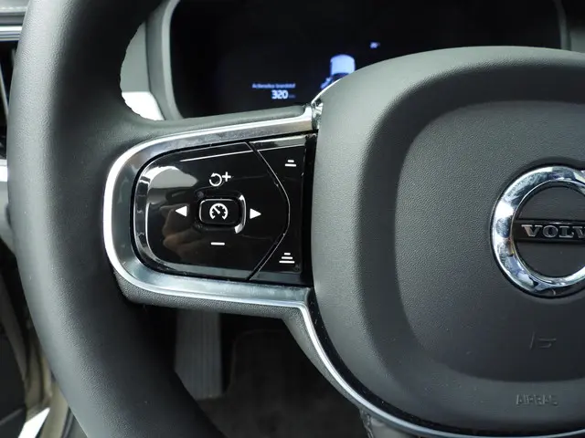 Volvo S90 2.0 B5 Ultimate Bright 2023 Benzine 12