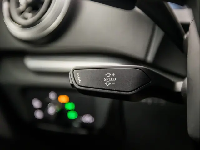 Audi A3 Sportback 1.4 e-tron Sport 2018 Hybride Benzine 26