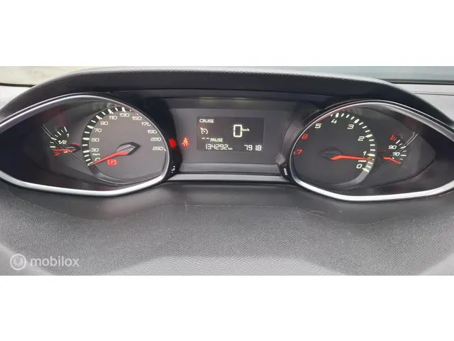 Peugeot 308 1.6 THP Active 2013 Benzine 13