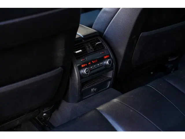 BMW 5 Serie M550xd 2012 Diesel 28