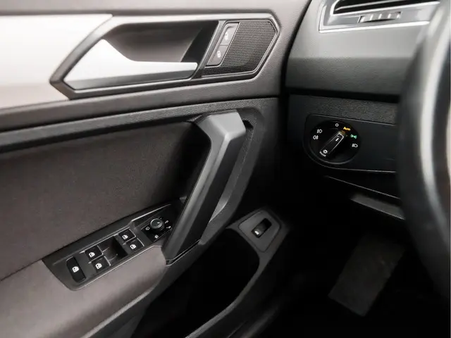 Volkswagen Tiguan 1.4 TSI ACT Sport 2017 Benzine 21