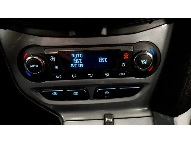 Ford Focus Wagon 1.0 EcoBoost Titanium 2013 Benzine 16