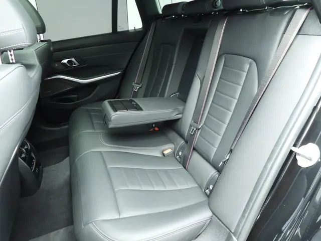 BMW 3 Serie Touring M340i xDrive 2024 Benzine 8