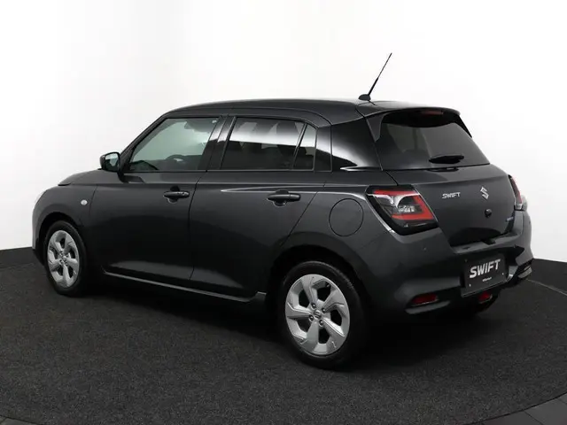 Suzuki Swift 1.2 Select Smart Hybrid 2025 Benzine 12