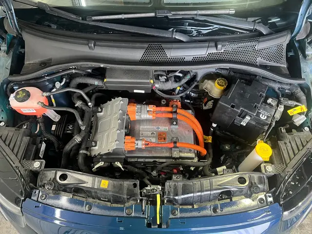 Fiat 500e RED 42 kWh Zeer netjes 2022 Elektrisch 14