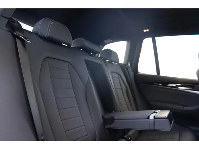 BMW iX3 Executive 80 kWh 2021 Elektrisch 12