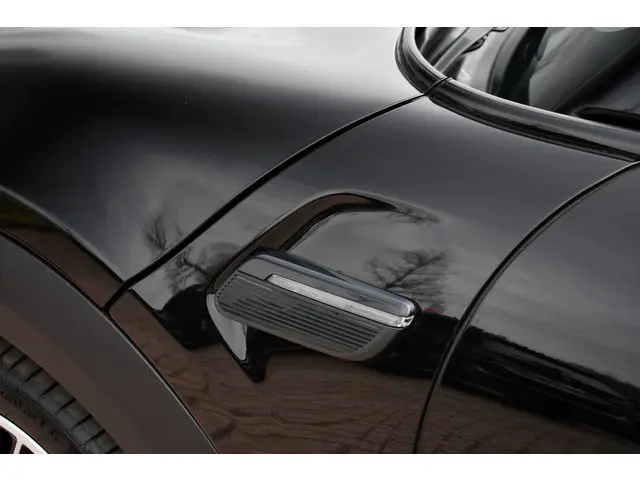 MINI Cooper Cabrio Mini 1.5 136pk aut 2021 Benzine 57