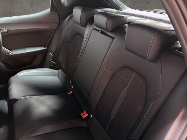 CUPRA Leon 1.4 e-Hybrid VZ Sport 2022 Hybride Benzine 12