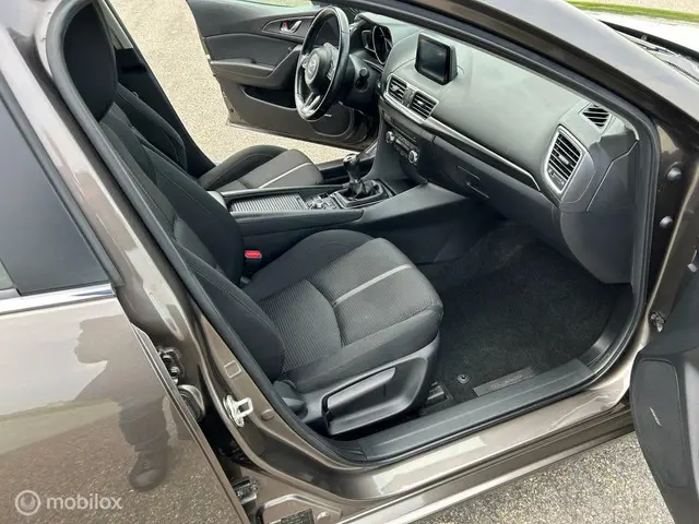 Mazda 3 2.0 SkyActiv-G 120 GT-M 2017 Benzine 9