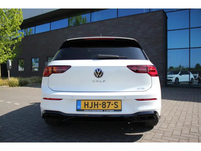 Volkswagen Golf 1.5 eTSI R-Line 2024 Benzine 9
