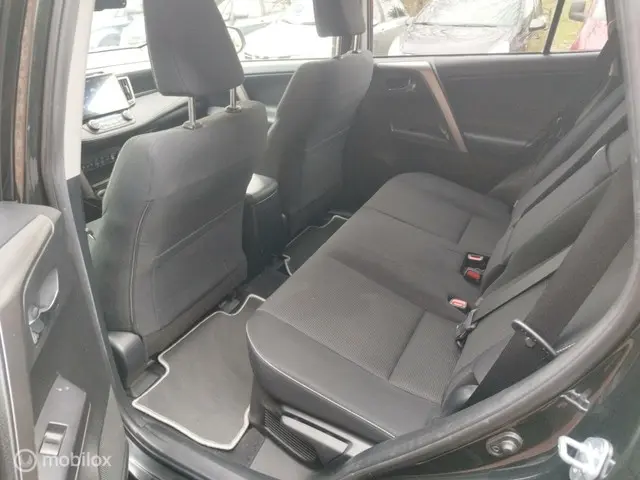 Toyota RAV4 2.5 Hybrid AWD Style 2017 Hybride Benzine 10