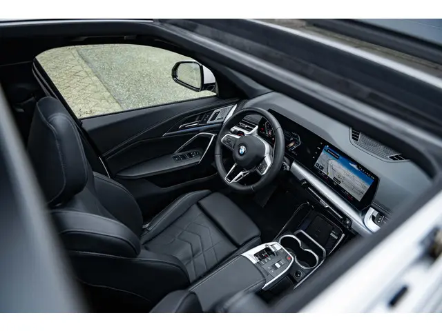 BMW X1 sDrive20i M Sport 2023 Hybride Benzine 10