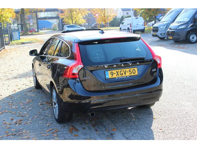 Volvo V60 1.6 D2 Automaat Momentum 2014 Diesel 19