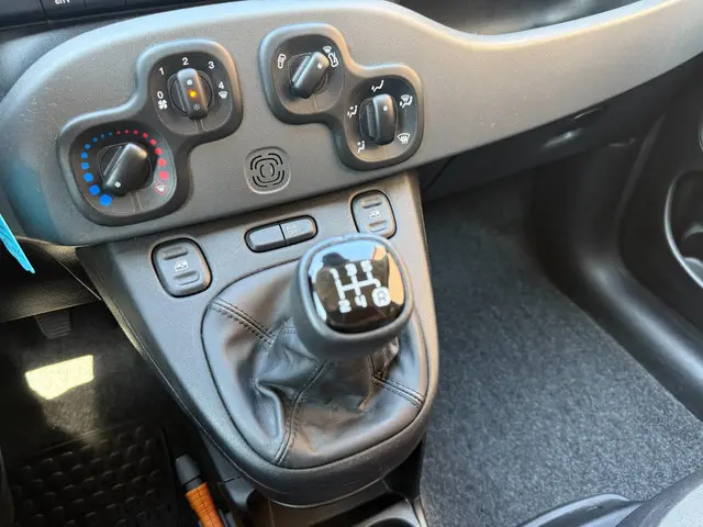 Fiat Panda 1.2 Lounge 2018 Benzine 16