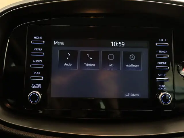 Toyota Aygo X 1.0 VVT-i MT Play 2023 Benzine 26