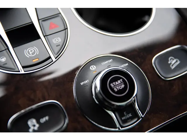 Bentley Bentayga 3.0 V6 Hybrid 2022 Hybride Benzine 79