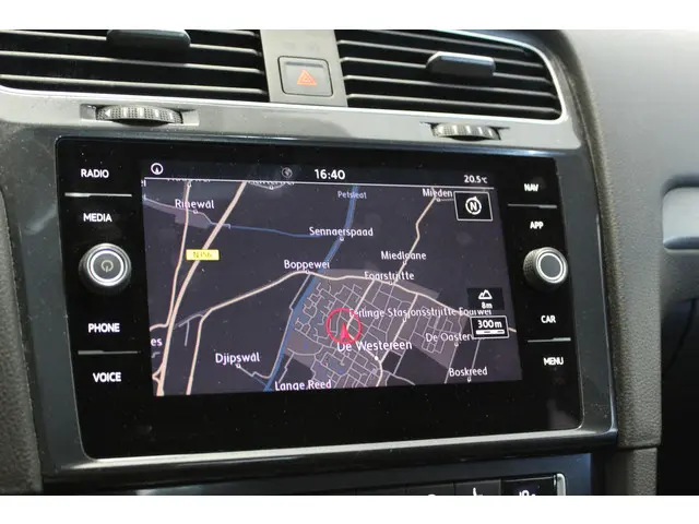 Volkswagen Golf 1.6 TDI Comfortline Business 2019 Diesel 25