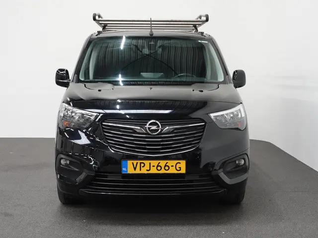 Opel Combo 130pk Automaat L2H1 Edition 2022 Diesel 36