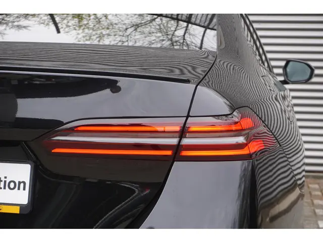BMW 5 Serie 550e xDrive 2024 Hybride Benzine 7