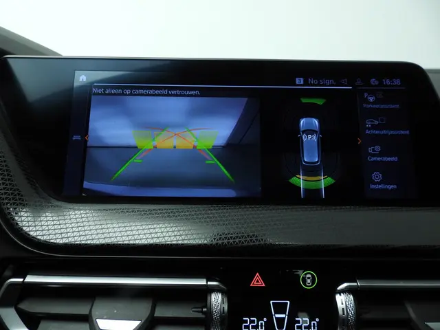 BMW 1 Serie 5-deurs 118i 2023 Benzine 34