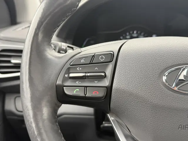 Hyundai IONIQ Premium EV 2017 Elektrisch 17