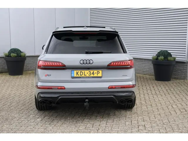 Audi Q7 55 TFSI e quattro S-Line 2022 Hybride Benzine 29