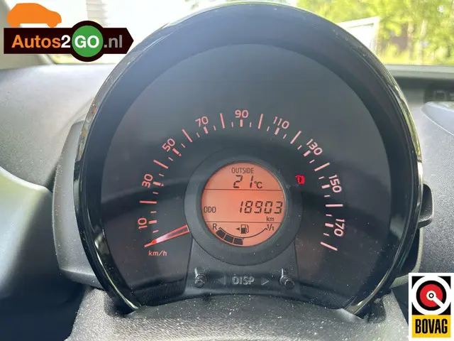 Peugeot 108 1.0 e-VTi Active 2015 Benzine 12