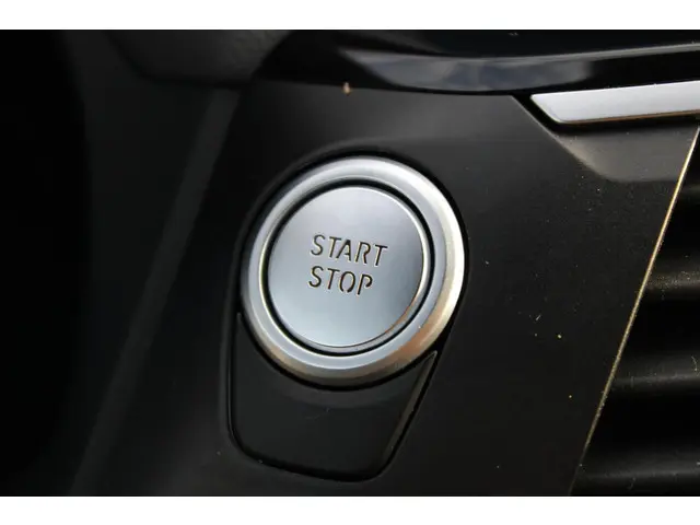 BMW X3 xDrive30e High Executive 2020 Hybride Benzine 17