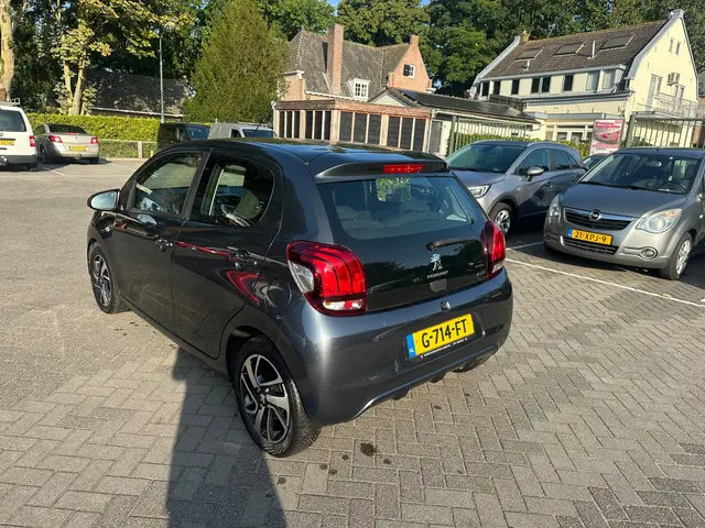 Peugeot 108 1.0 e-VTi Allure 5 deurs , airco 2019 Benzine 4